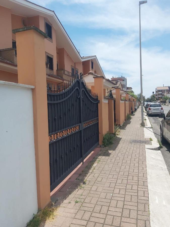 Casa Vacanza Indaco Fiumicino Dış mekan fotoğraf